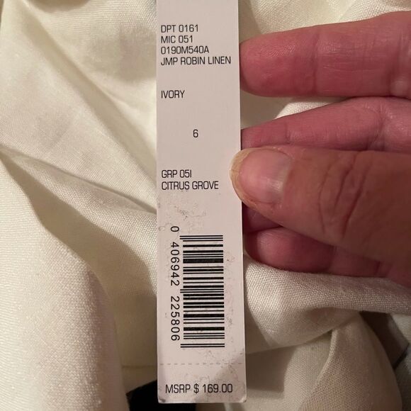 NWT Antonio Melani ivory jumpsuit romper, size 6 - Picture 10 of 10